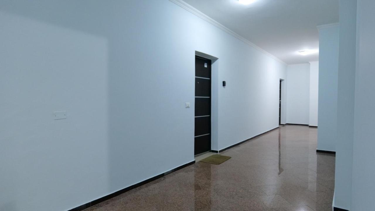 Top Location Kristi Apartments 05 ติรานา ภายนอก รูปภาพ
