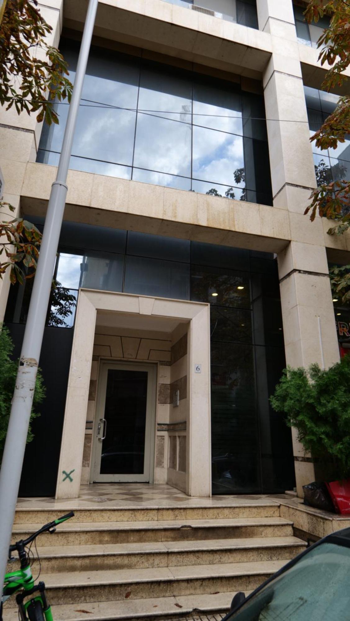 Top Location Kristi Apartments 05 ติรานา ภายนอก รูปภาพ