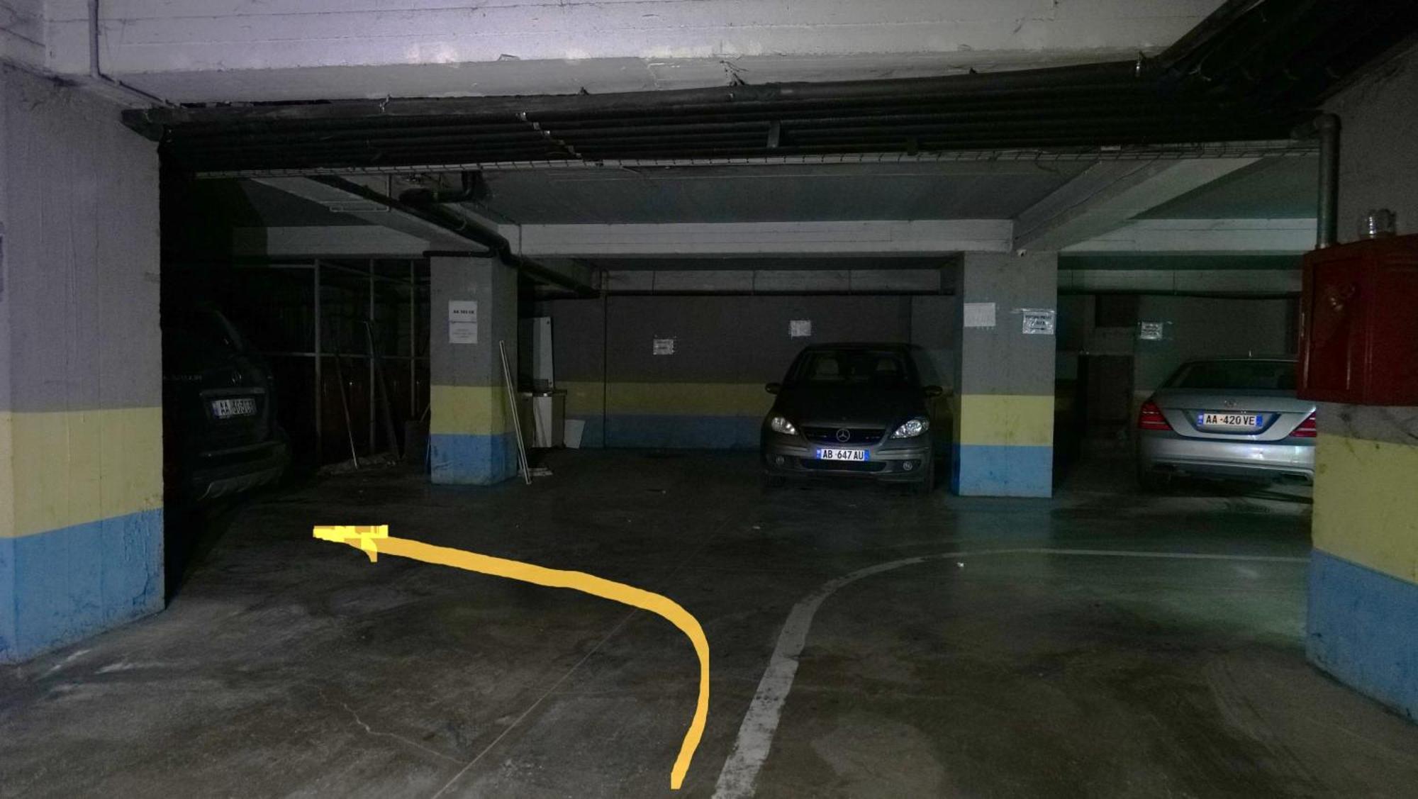 Top Location Kristi Apartments 05 ติรานา ภายนอก รูปภาพ