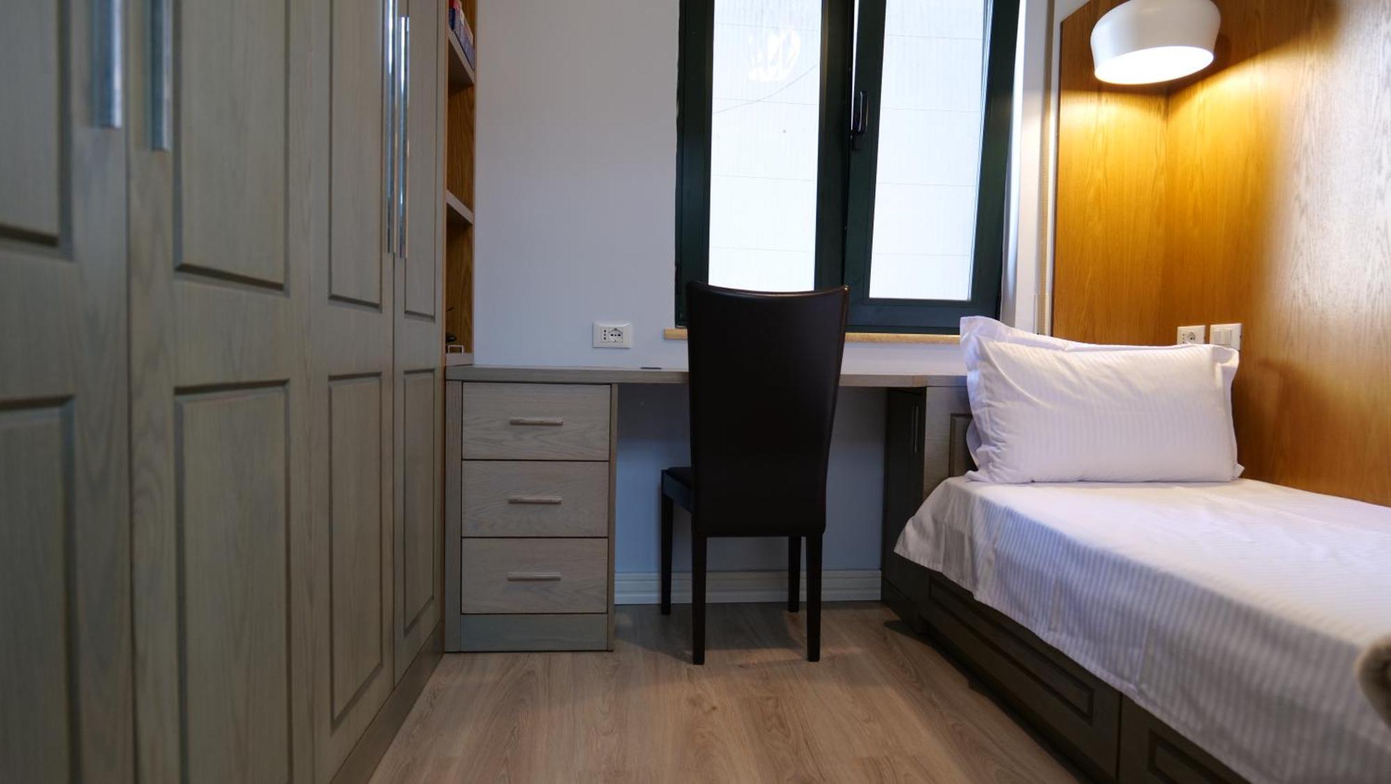 Top Location Kristi Apartments 05 ติรานา ภายนอก รูปภาพ