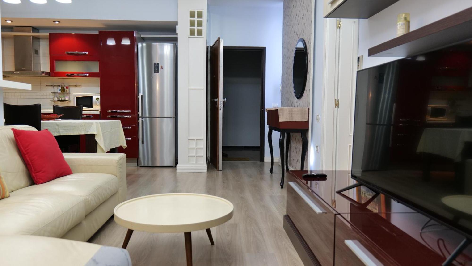 Top Location Kristi Apartments 05 ติรานา ภายนอก รูปภาพ